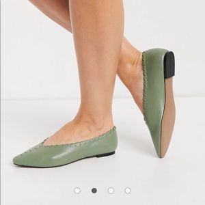 NWT Asos flats size 11